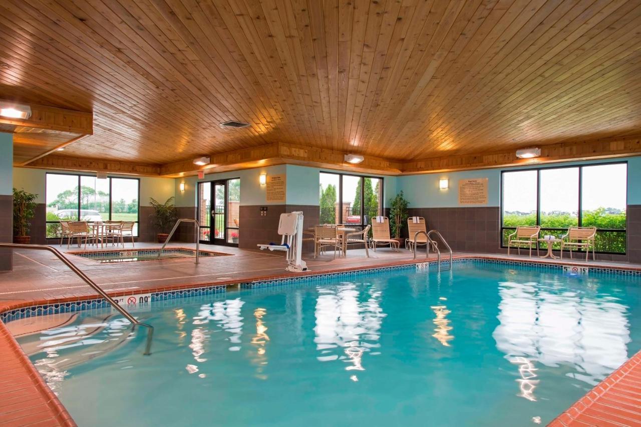 Hampton Inn & Suites Крофордсвилл Экстерьер фото
