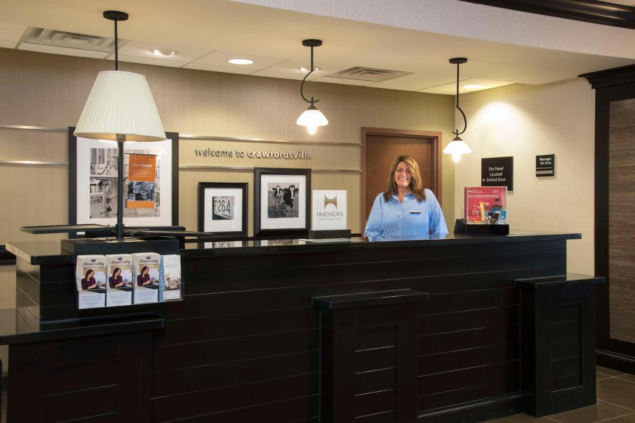 Hampton Inn & Suites Крофордсвилл Экстерьер фото