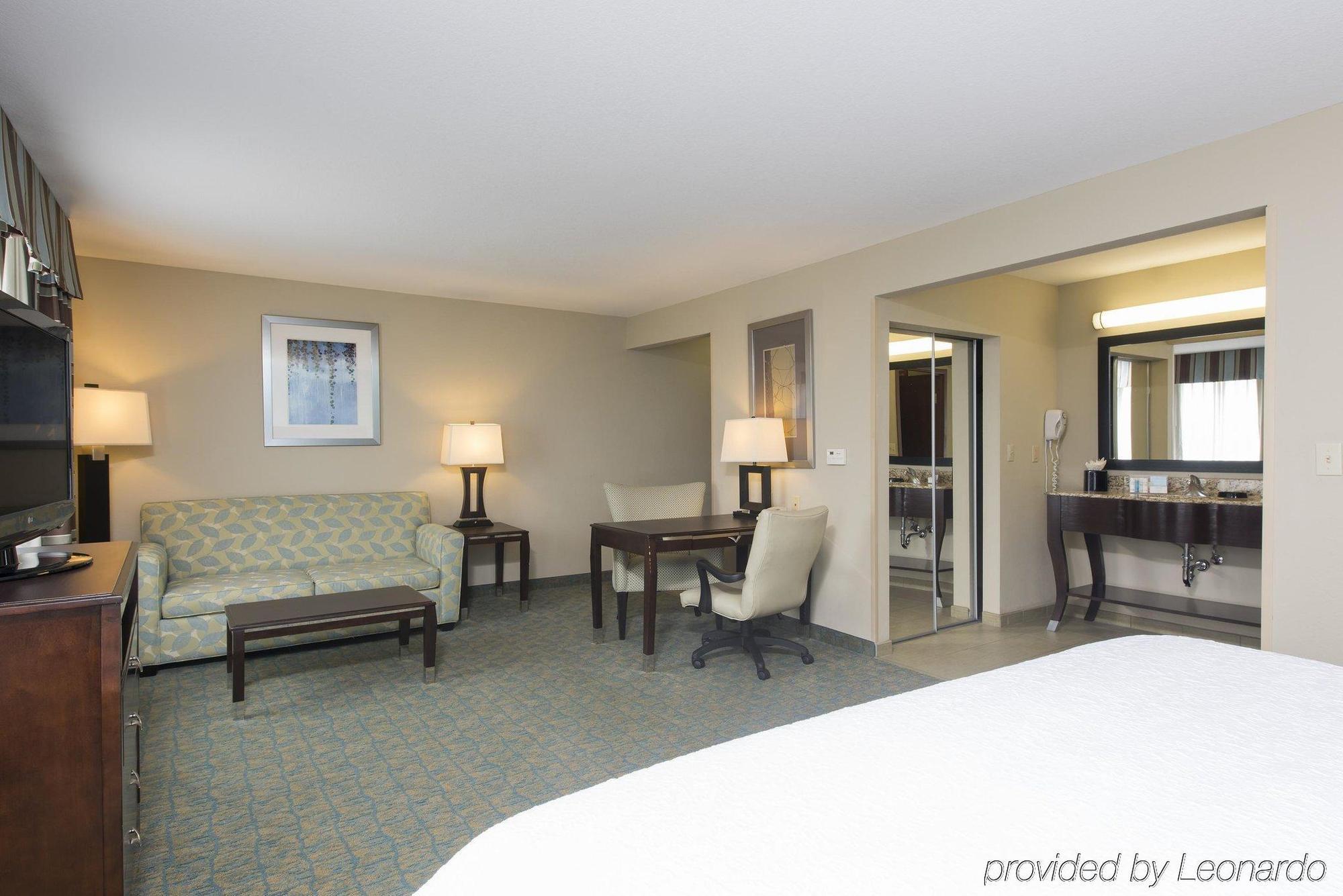 Hampton Inn & Suites Крофордсвилл Экстерьер фото