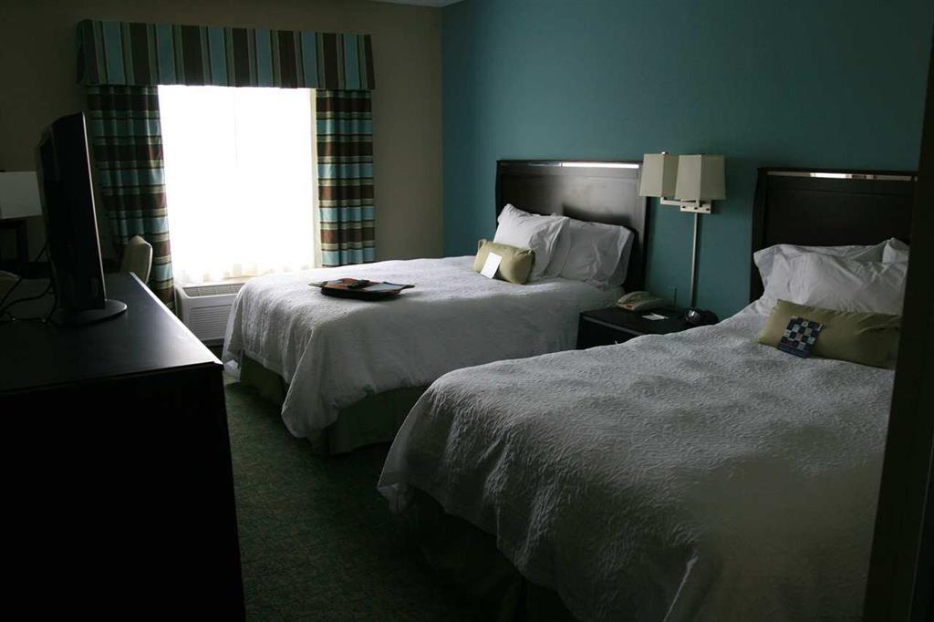 Hampton Inn & Suites Крофордсвилл Номер фото