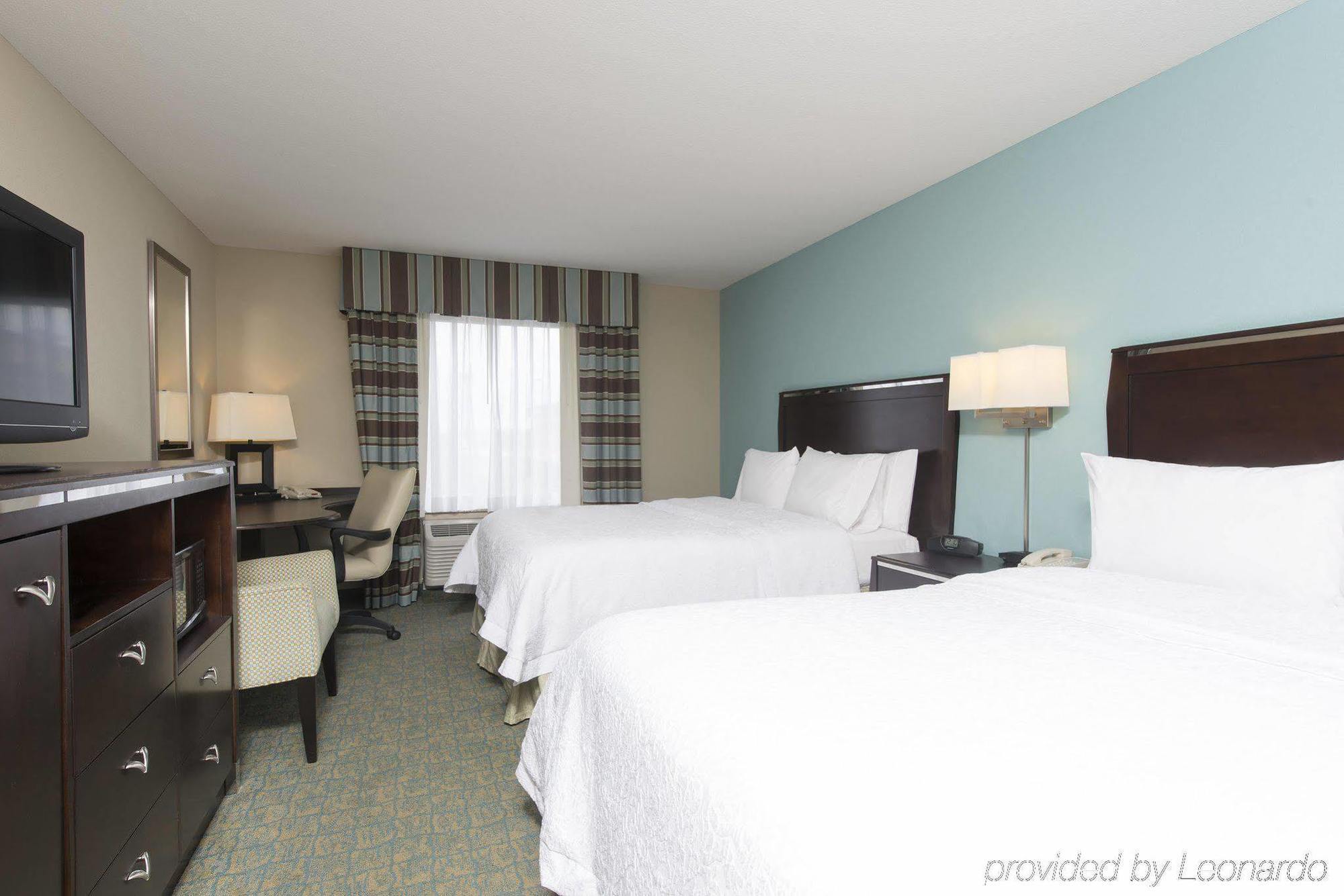 Hampton Inn & Suites Крофордсвилл Экстерьер фото