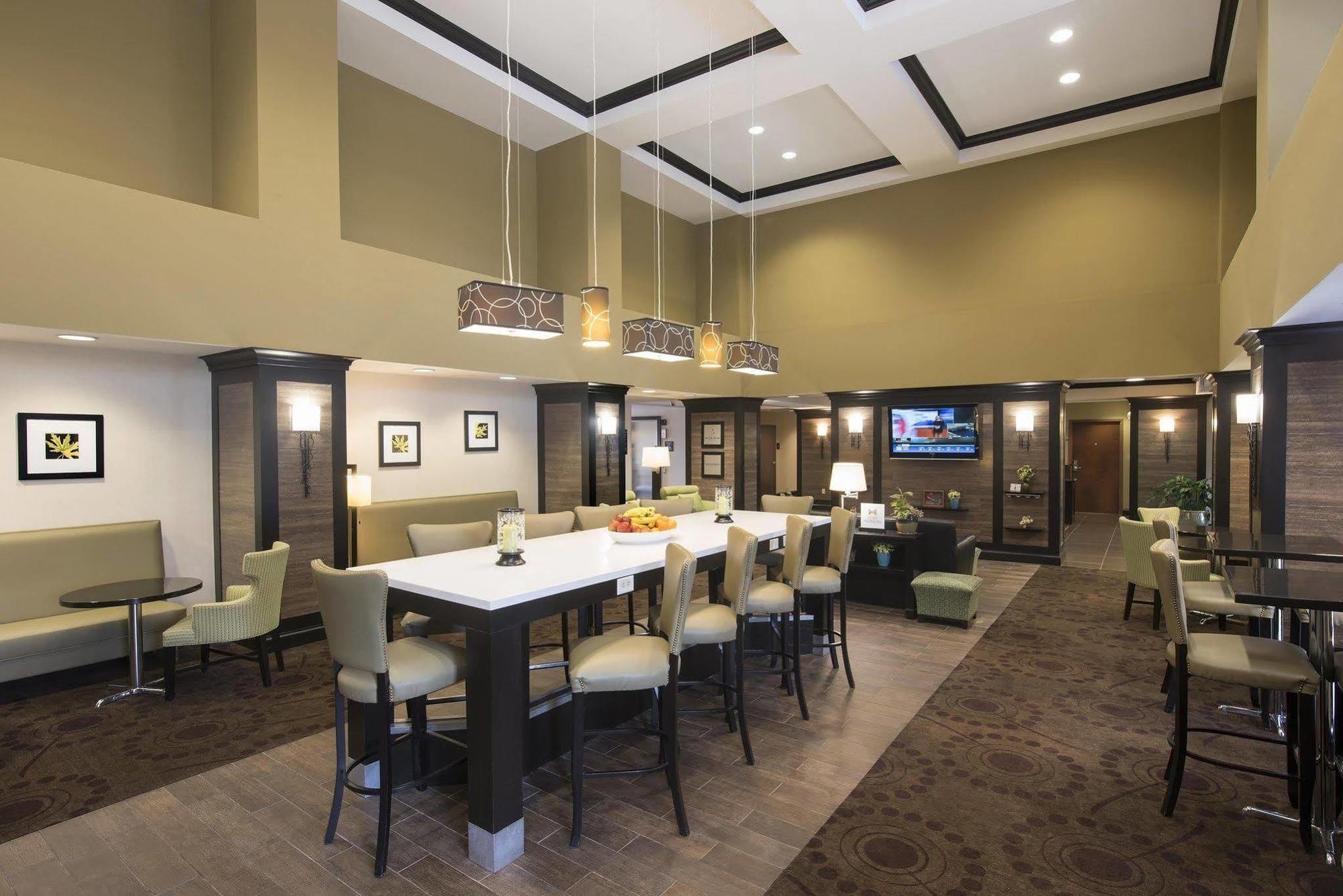 Hampton Inn & Suites Крофордсвилл Экстерьер фото